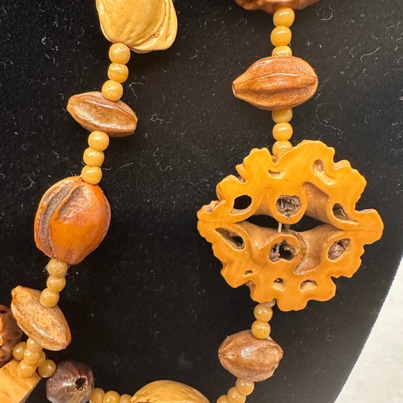 Vintage Chinese Walnut Tree Nut & Seed Necklace 22”long-Hand Made Perfect 😍 - Picture 2 of 4